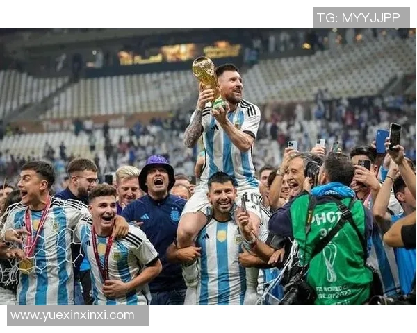 足球明星八球精彩瞬间汇聚见证传奇球员的巅峰时刻与激情对决